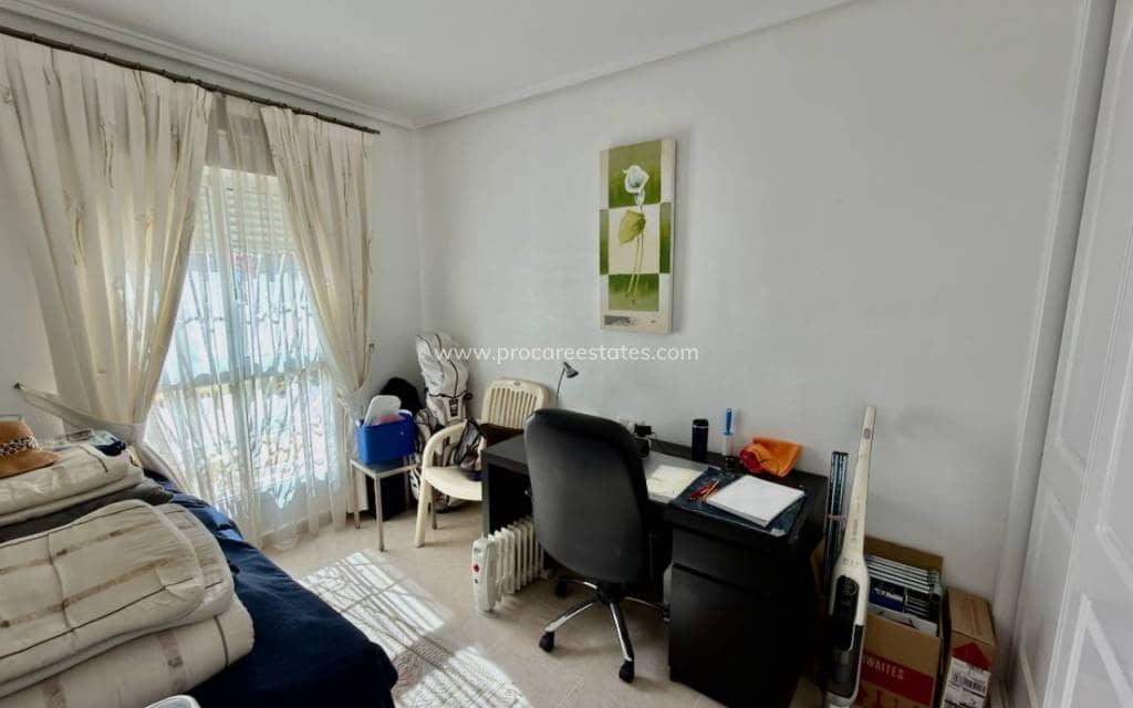 3 slaapkamer Villa te koop in Dona Pepa met zwembad - € 195.000 (Ref: 9778611)