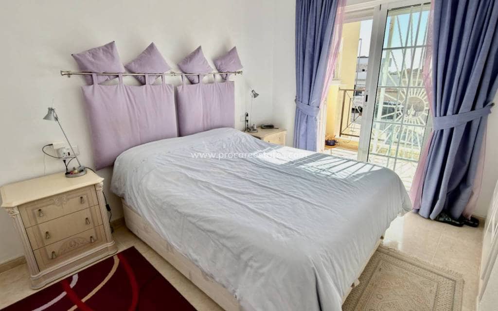 3 slaapkamer Villa te koop in Dona Pepa met zwembad - € 195.000 (Ref: 9778611)