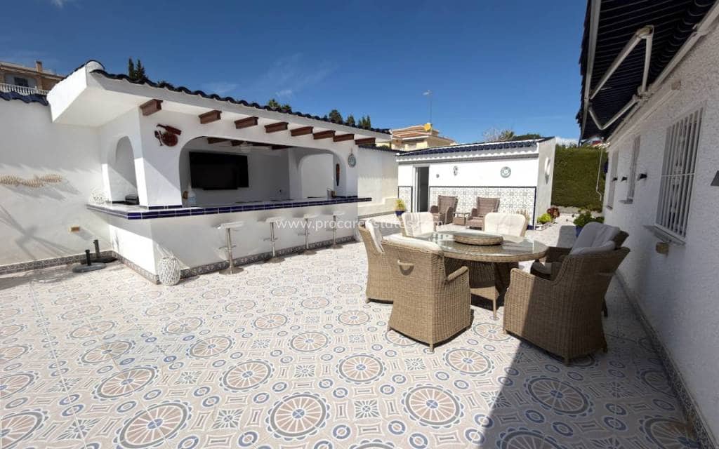 3 chambre Villa/Maison à vendre à Ciudad Quesada avec piscine - 599 950 € (Ref: 9778612)