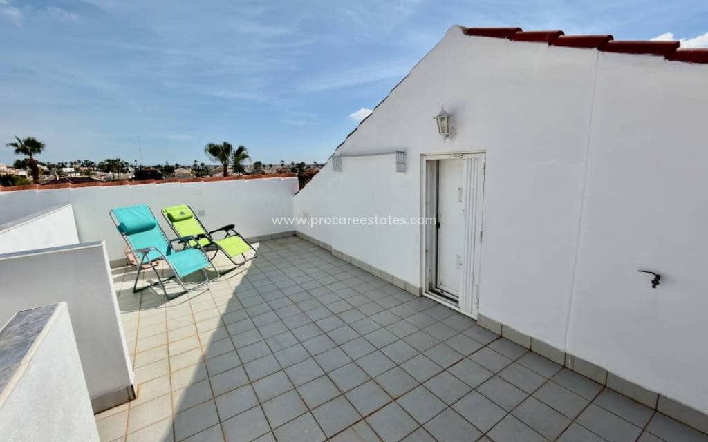 2 soveværelse Lejlighed til salg i Dona Pepa med swimmingpool - € 175.000 (Ref: 9778613)