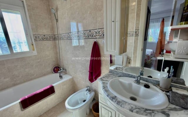 2 quarto Apartamento para venda em Doña Pepa, Rojales com piscina - 175 000 € (Ref: 9778613)