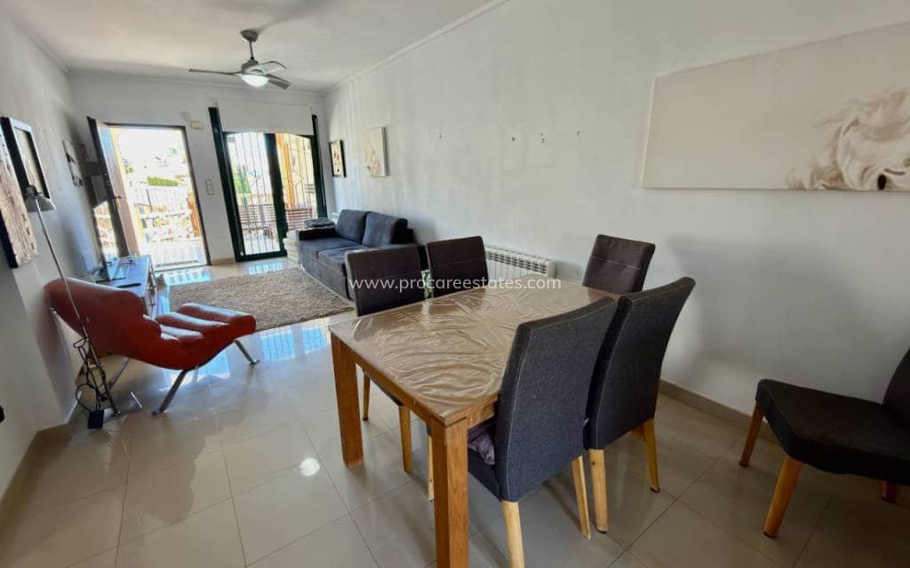 2 soveværelse Lejlighed til salg i Ciudad Quesada med swimmingpool - € 209.995 (Ref: 9778614)