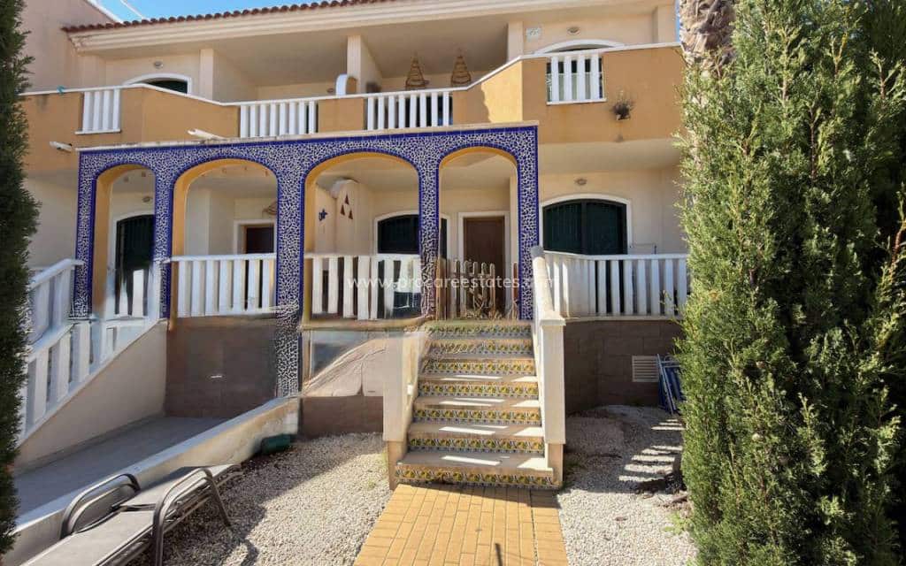 2 soveværelse Lejlighed til salg i Ciudad Quesada med swimmingpool - € 209.995 (Ref: 9778614)