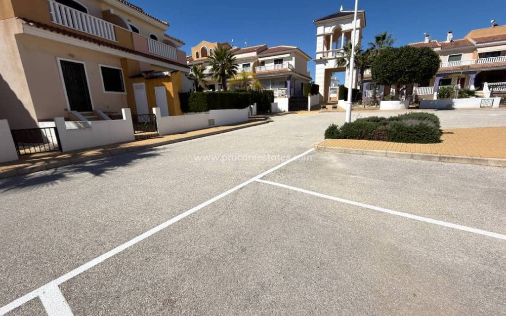 2 soveværelse Lejlighed til salg i Ciudad Quesada med swimmingpool - € 209.995 (Ref: 9778614)