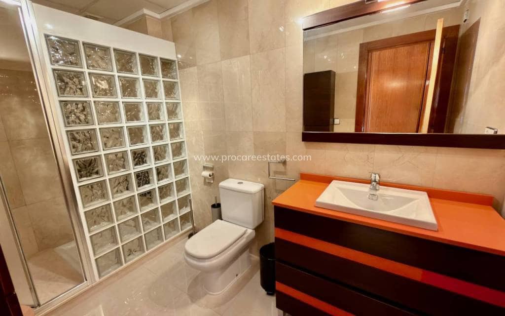 3 sypialnia Willa na sprzedaż w Ciudad Quesada z basenem - 340 000 € (Ref: 9778615)