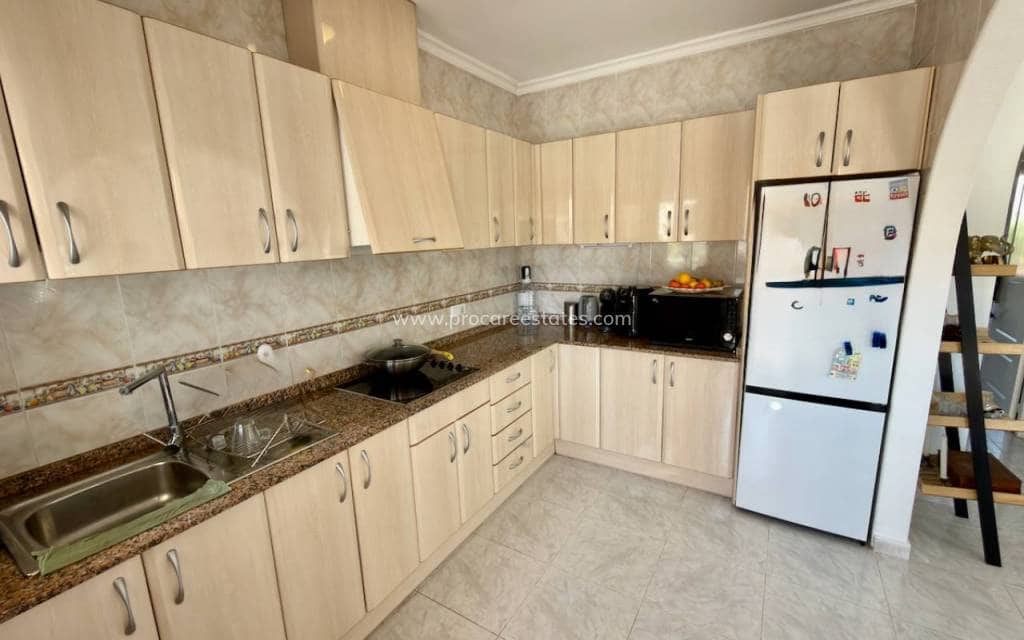 2 soveværelse Villa til salg i Ciudad Quesada med swimmingpool - € 235.000 (Ref: 9778616)