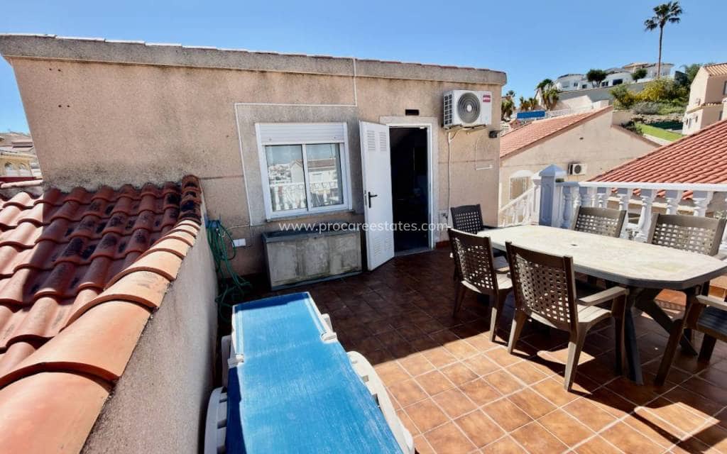 2 soveværelse Villa til salg i Ciudad Quesada med swimmingpool - € 235.000 (Ref: 9778616)