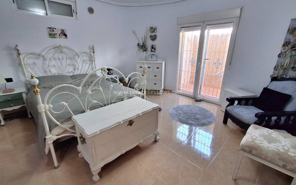 4 quarto Moradia para venda em Dona Pepa com piscina - 395 000 € (Ref: 9778620)