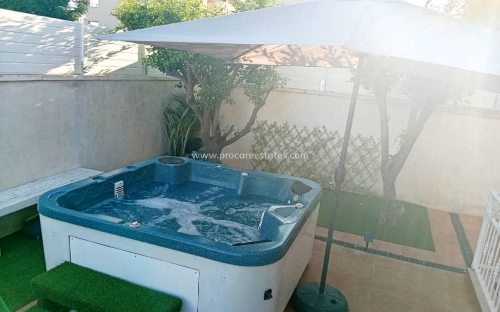 4 quarto Moradia para venda em Dona Pepa com piscina - 395 000 € (Ref: 9778620)
