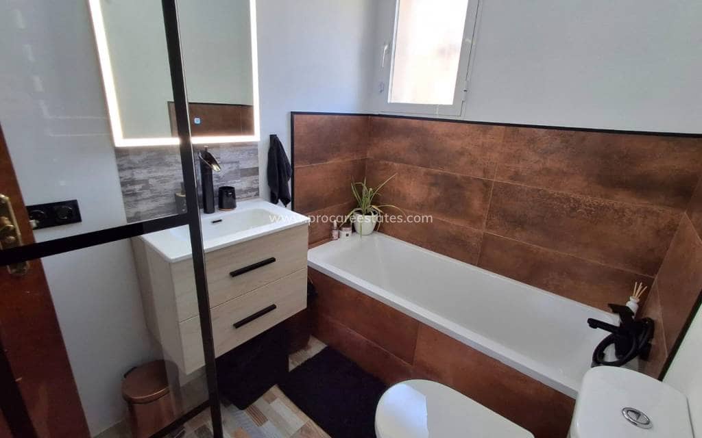 4 quarto Moradia para venda em Dona Pepa com piscina - 395 000 € (Ref: 9778620)