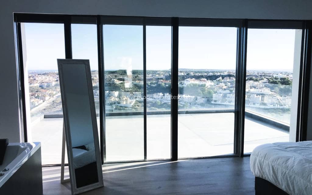 6 soverom Villa til salgs i Ciudad Quesada - € 2 300 000 (Ref: 9778621)