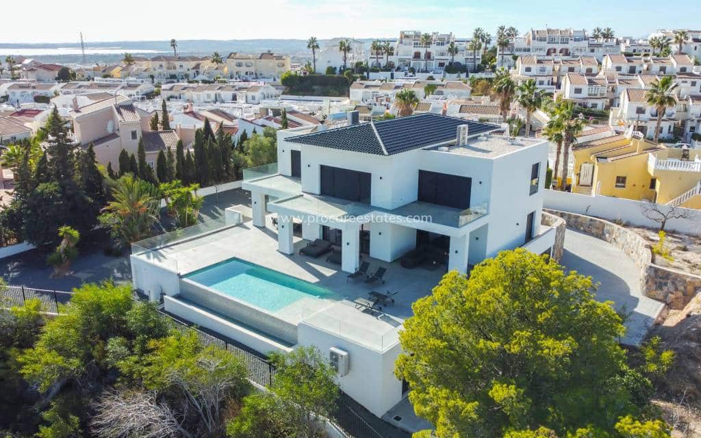 6 soverom Villa til salgs i Ciudad Quesada - € 2 300 000 (Ref: 9778621)