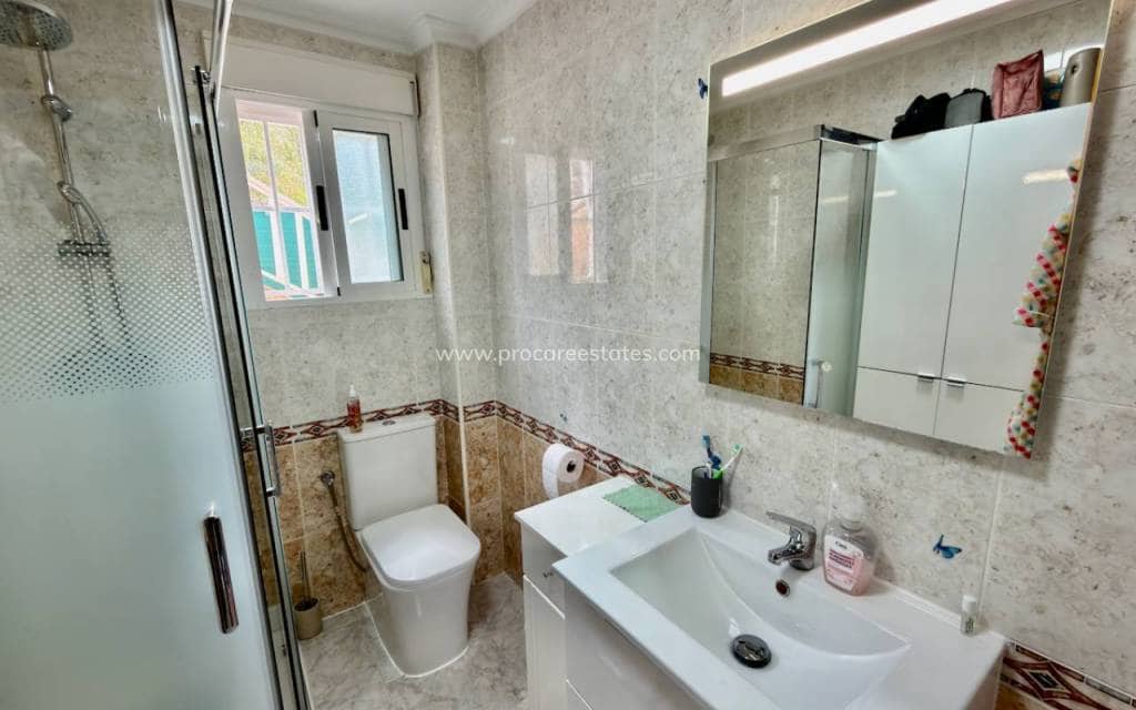 3 makuuhuone Huvila myytävänä paikassa Ciudad Quesada - 285 000 € (Ref: 9778622)