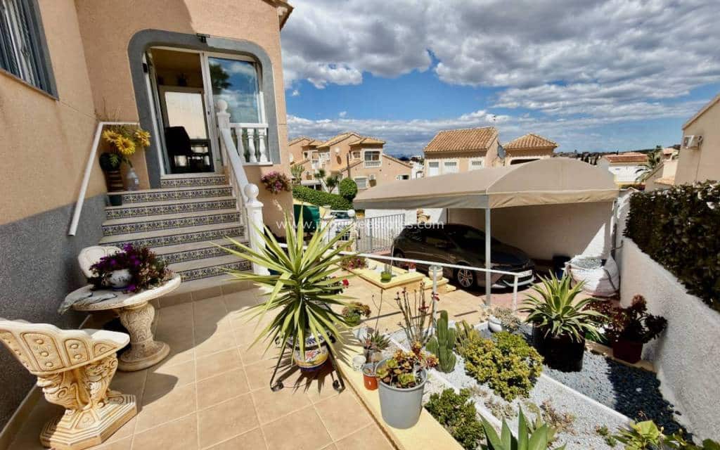 3 makuuhuone Huvila myytävänä paikassa Ciudad Quesada - 285 000 € (Ref: 9778622)