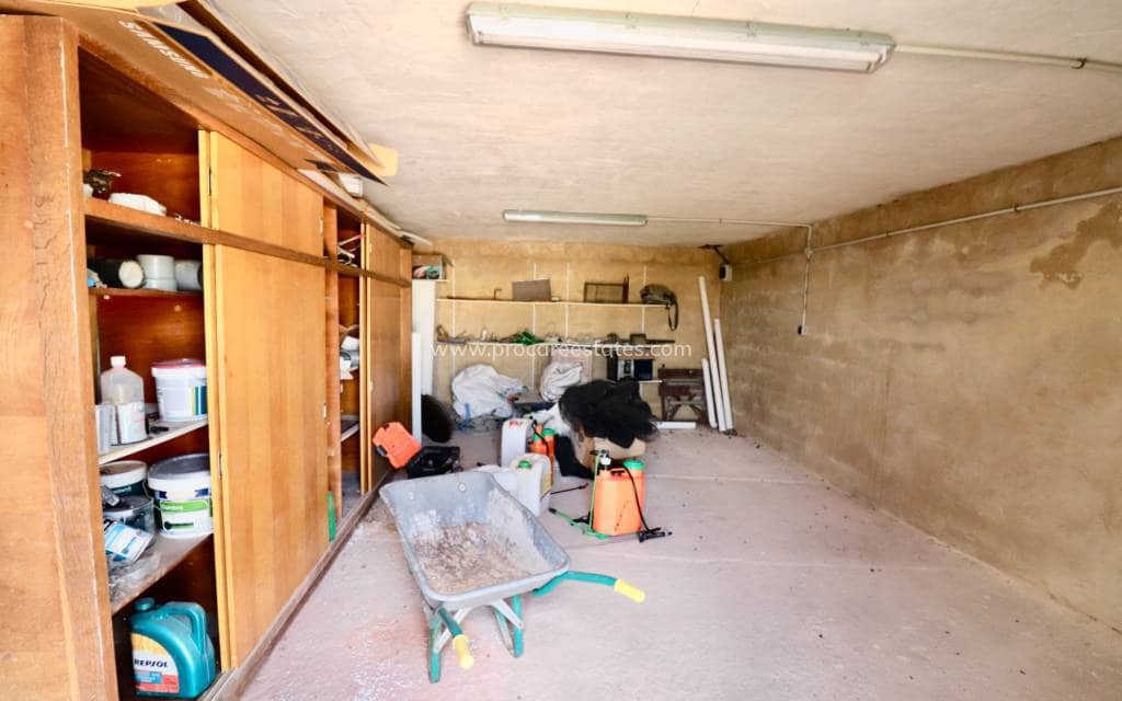 4 soveværelse Finca/Landehus til salg i Albatera med swimmingpool garage - € 540.000 (Ref: 9818467)