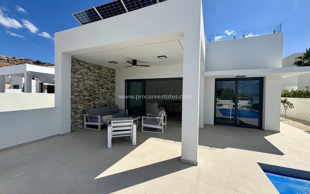 3 bedroom Villa for sale in Rojales with pool - € 483,000 (Ref: 9850096)