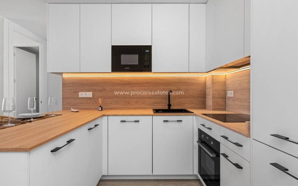 4 slaapkamer Appartement te koop in Benijofar met zwembad - € 328.000 (Ref: 9850098)