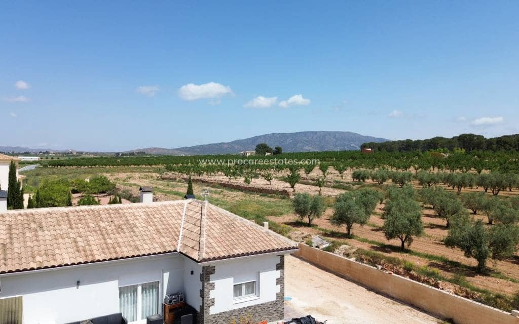 4 bedroom Villa for sale in Pinoso - € 420,000 (Ref: 9850104)