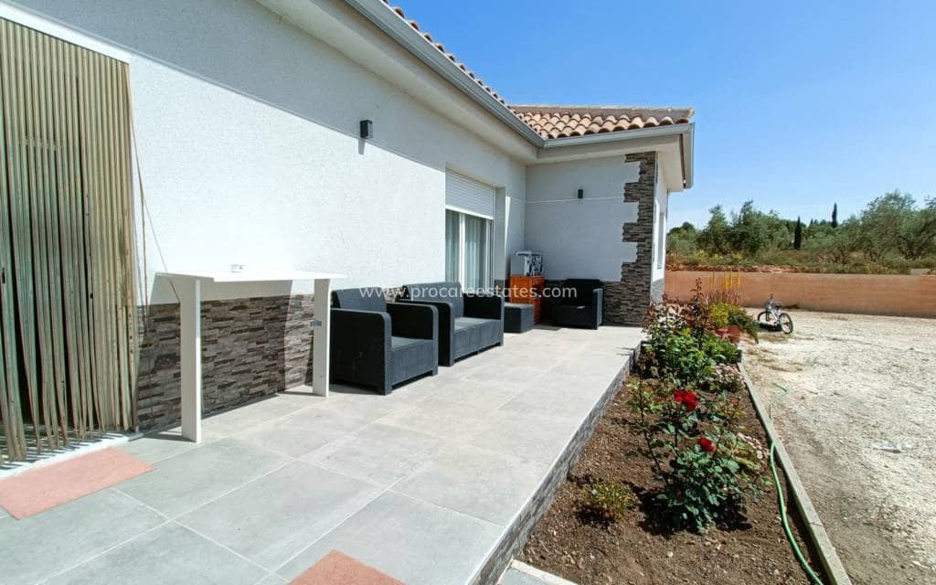 4 bedroom Villa for sale in Pinoso - € 420,000 (Ref: 9850104)