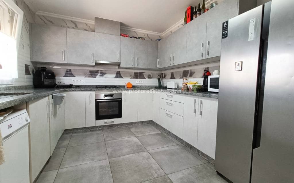 4 bedroom Villa for sale in Pinoso - € 420,000 (Ref: 9850104)