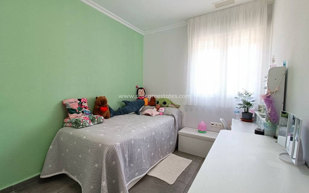 4 bedroom Villa for sale in Pinoso - € 420,000 (Ref: 9850104)