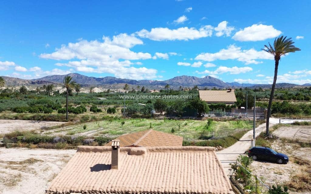 3 bedroom Villa for sale in Mahoya - € 275,000 (Ref: 9850105)