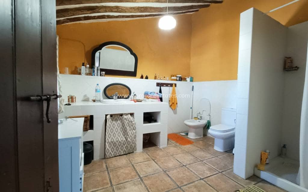 3 bedroom Villa for sale in Mahoya - € 275,000 (Ref: 9850105)