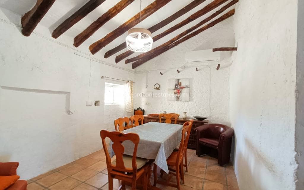 3 bedroom Villa for sale in Mahoya - € 275,000 (Ref: 9850105)