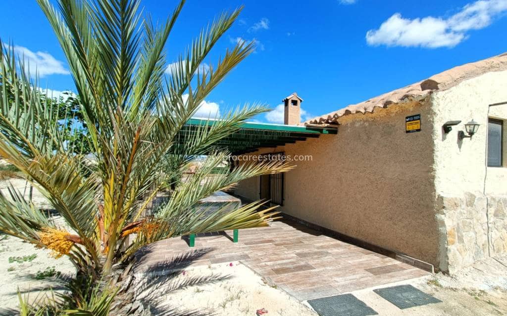 3 bedroom Villa for sale in Mahoya - € 275,000 (Ref: 9850105)