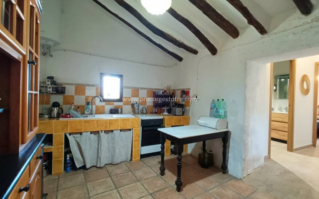 3 bedroom Villa for sale in Mahoya - € 275,000 (Ref: 9850105)