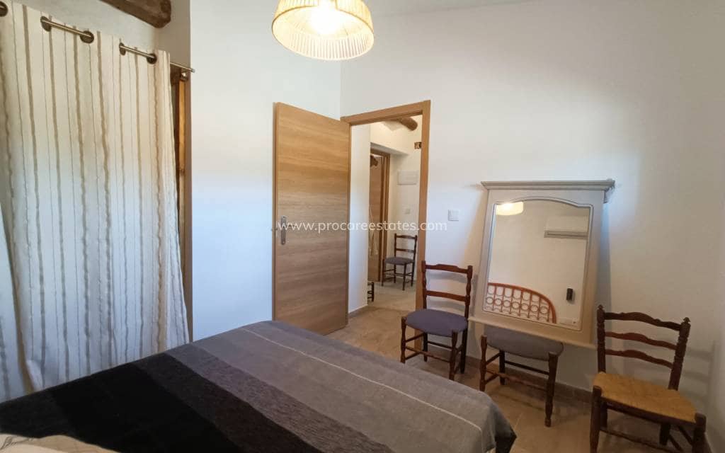 3 bedroom Villa for sale in Mahoya - € 275,000 (Ref: 9850105)