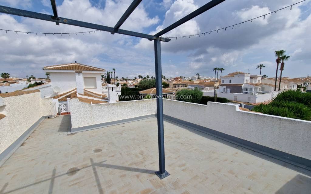 3 bedroom Villa for sale in Pueblo Bravo with pool - € 440,000 (Ref: 9850108)
