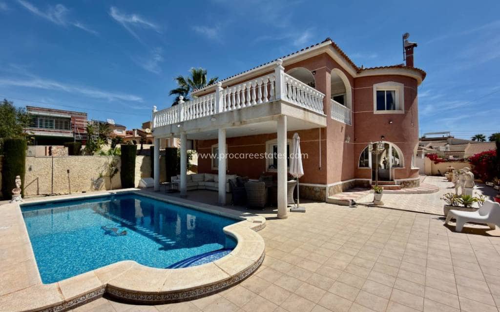 5 sovrum Villa till salu i Ciudad Quesada med pool - 599 995 € (Ref: 9850110)
