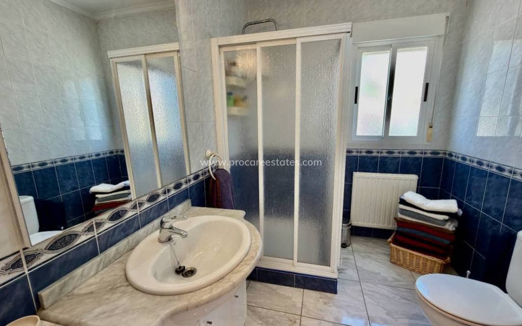 5 sovrum Villa till salu i Ciudad Quesada med pool - 599 995 € (Ref: 9850110)
