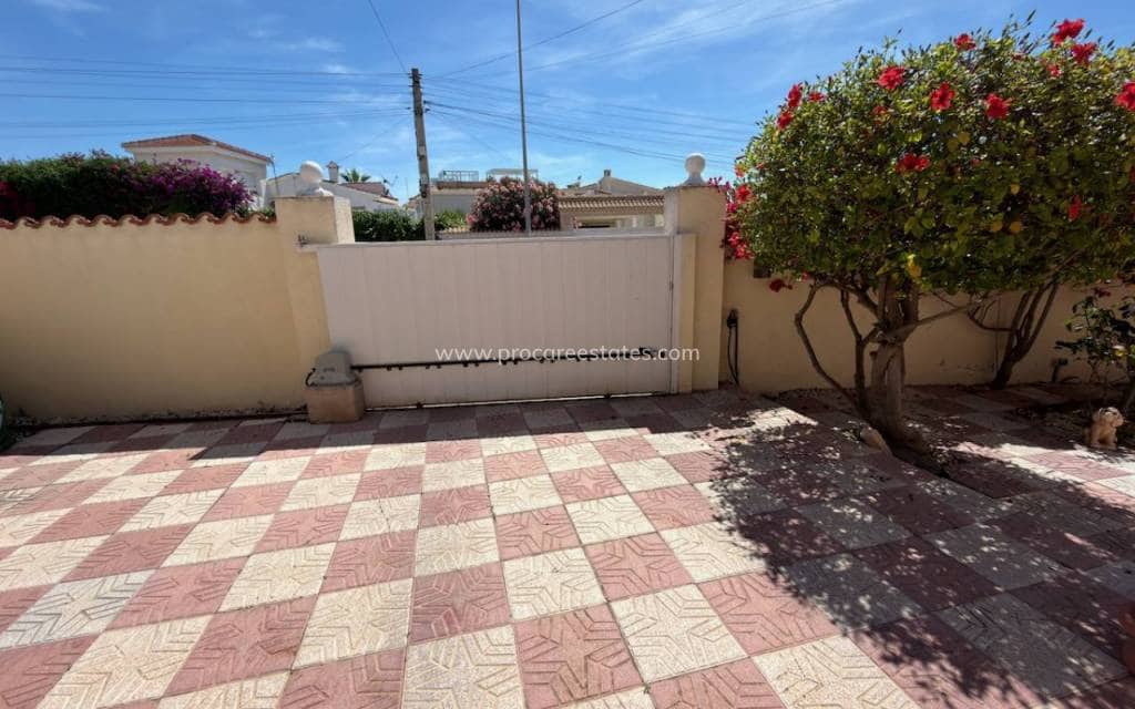 5 sovrum Villa till salu i Ciudad Quesada med pool - 599 995 € (Ref: 9850110)