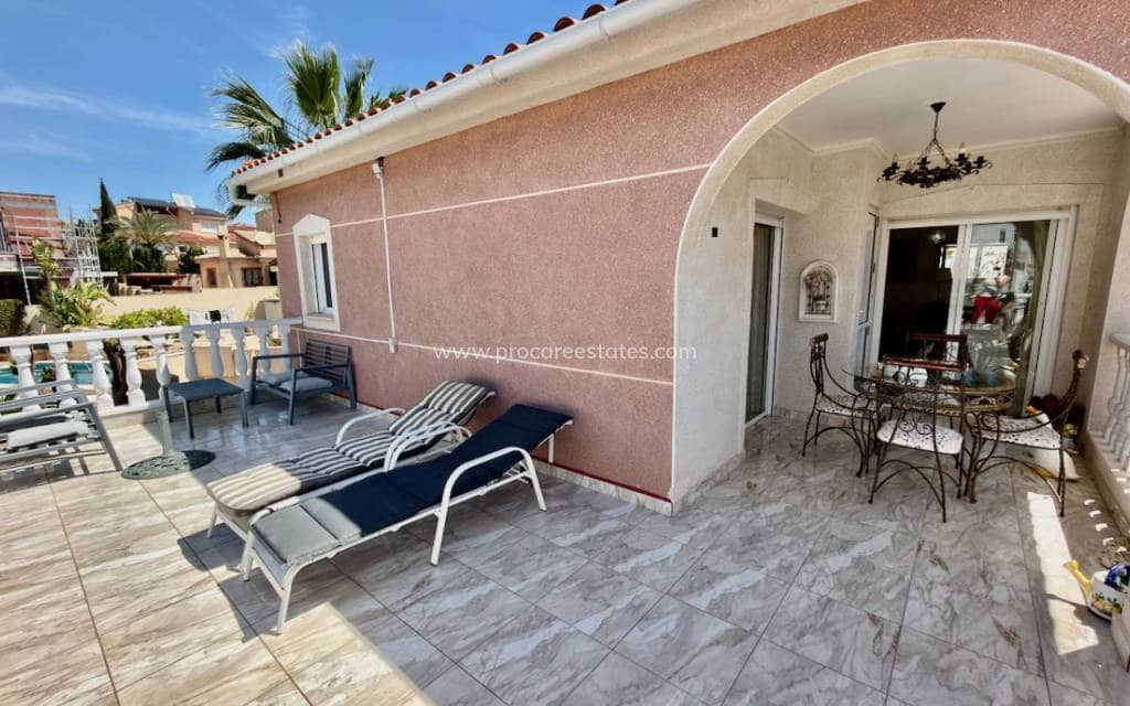 5 sovrum Villa till salu i Ciudad Quesada med pool - 599 995 € (Ref: 9850110)