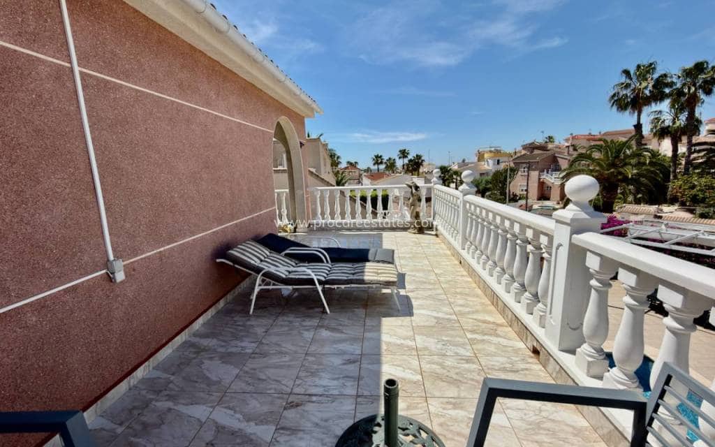 5 sovrum Villa till salu i Ciudad Quesada med pool - 599 995 € (Ref: 9850110)