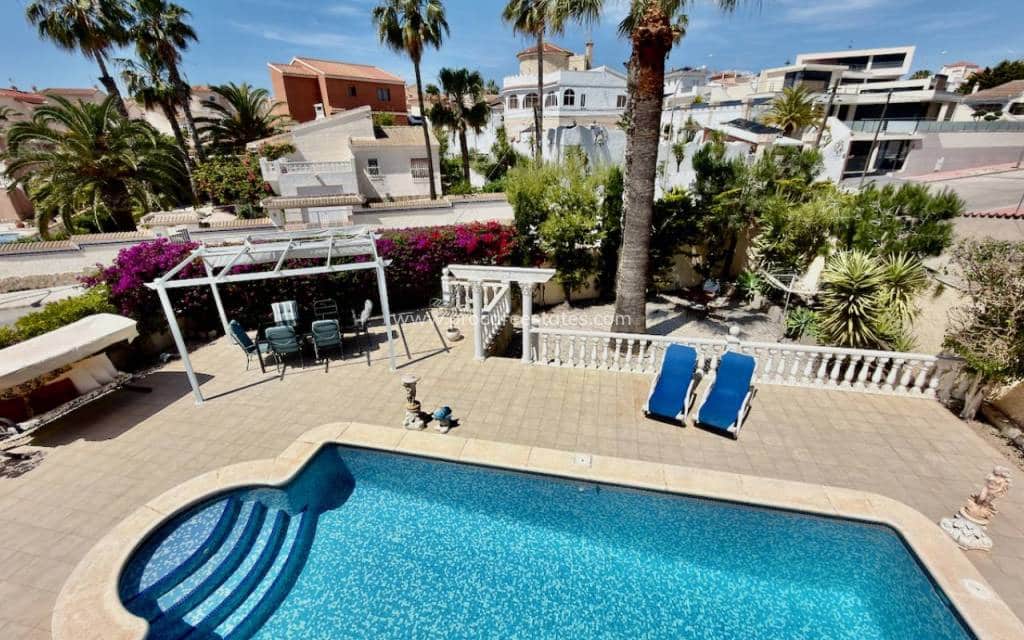 5 sovrum Villa till salu i Ciudad Quesada med pool - 599 995 € (Ref: 9850110)