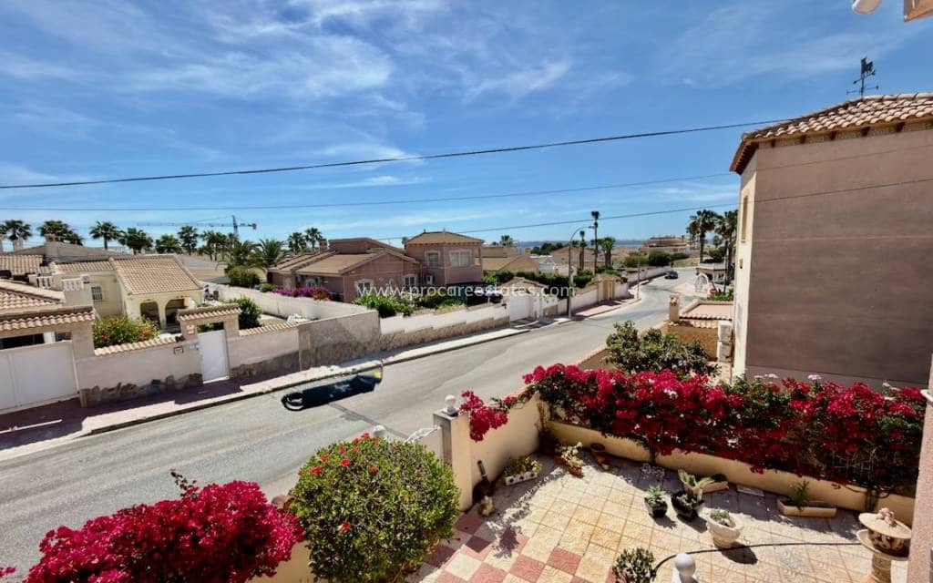 5 sovrum Villa till salu i Ciudad Quesada med pool - 599 995 € (Ref: 9850110)