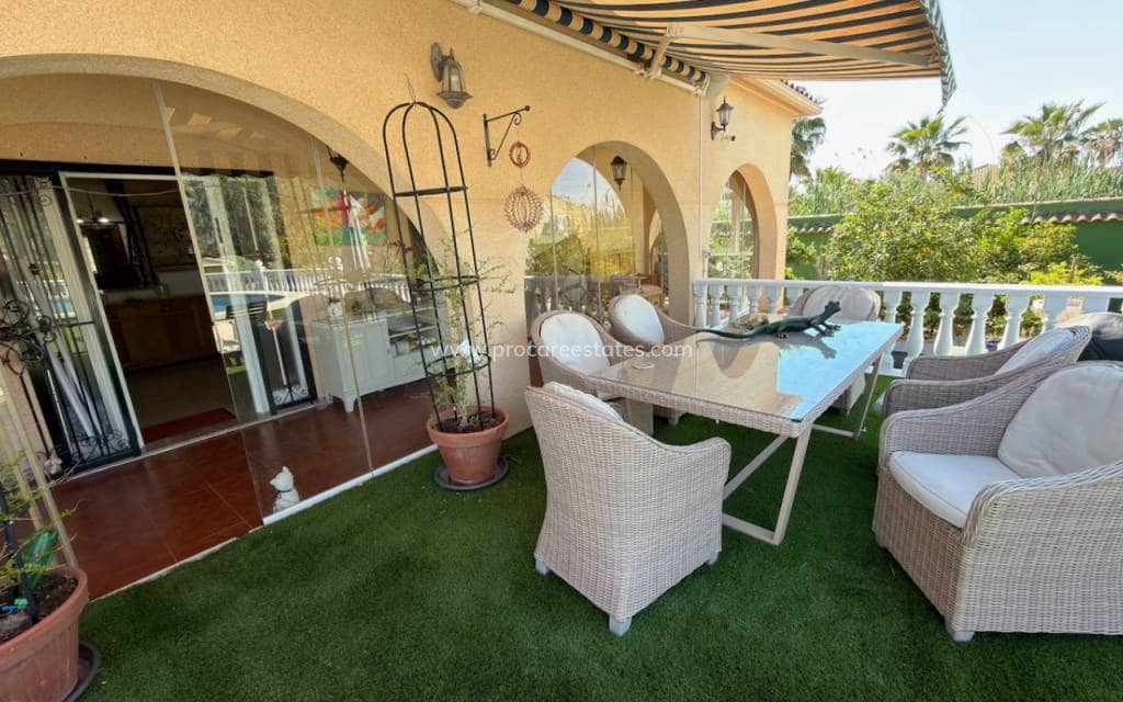 5 Zimmer Finca/Landgut zu verkaufen in Catral mit Pool - 595.000 € (Ref: 9850111)