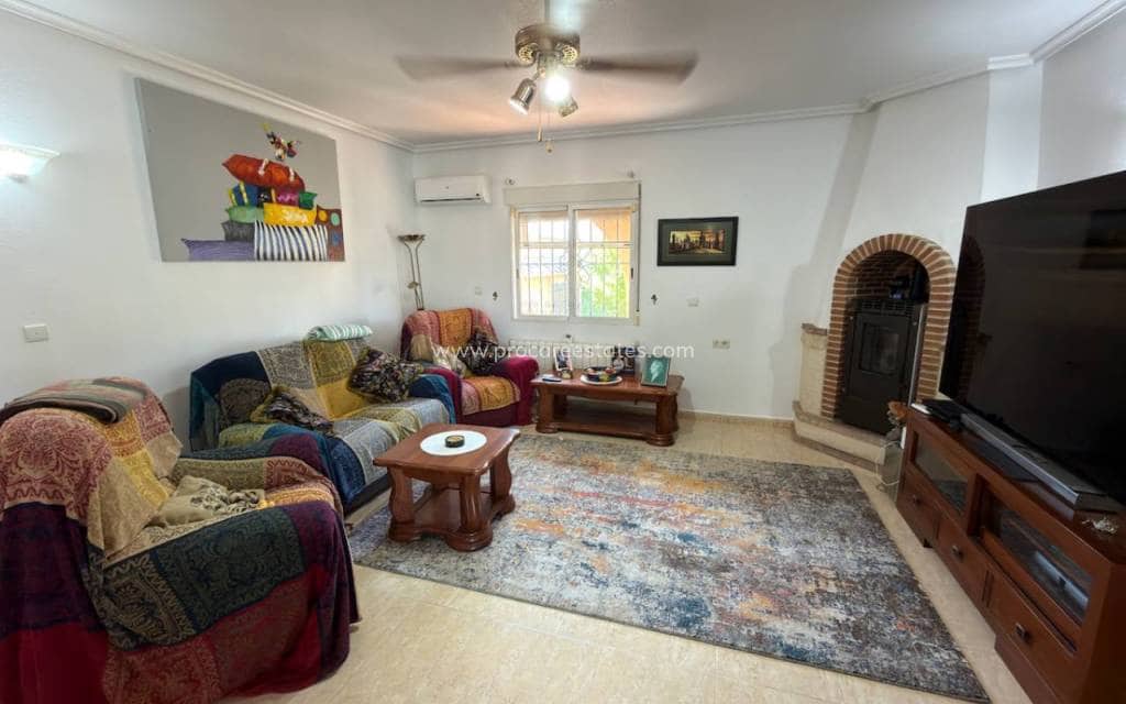 5 Zimmer Finca/Landgut zu verkaufen in Catral mit Pool - 595.000 € (Ref: 9850111)