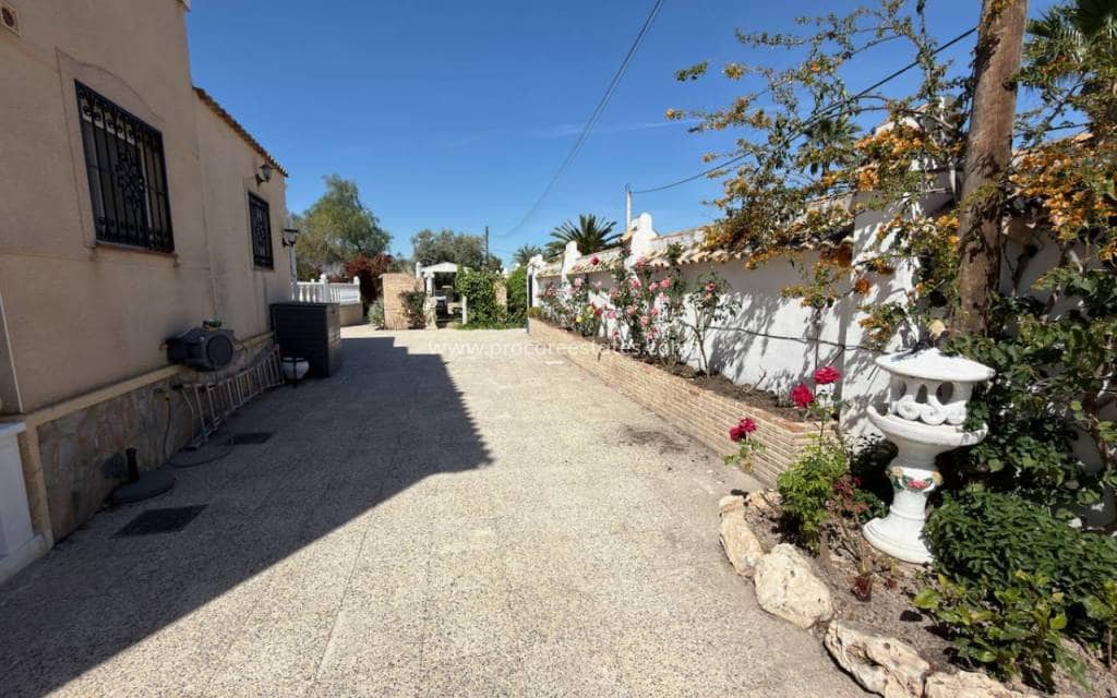 5 Zimmer Finca/Landgut zu verkaufen in Catral mit Pool - 595.000 € (Ref: 9850111)