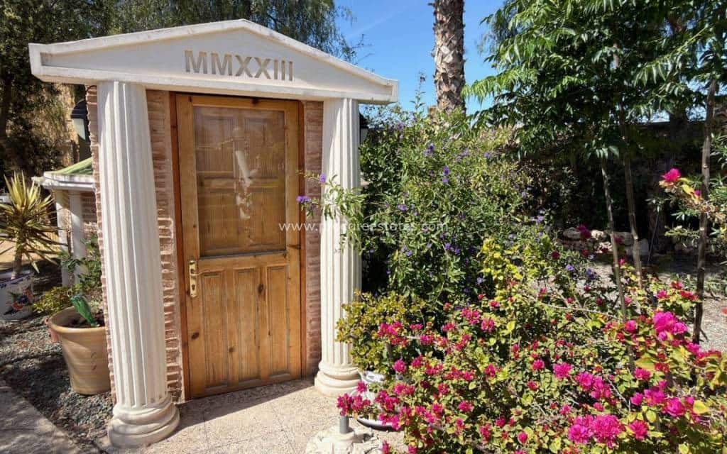 5 Zimmer Finca/Landgut zu verkaufen in Catral mit Pool - 595.000 € (Ref: 9850111)
