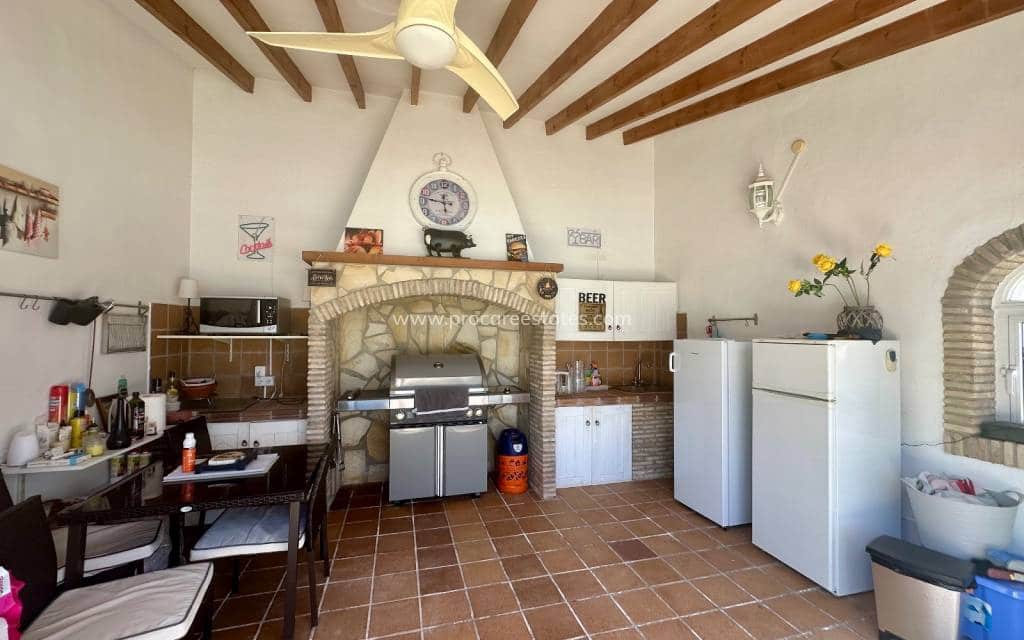 3 makuuhuone Maalaistalo myytävänä paikassa Catral mukana uima-altaan - 435 000 € (Ref: 9867307)