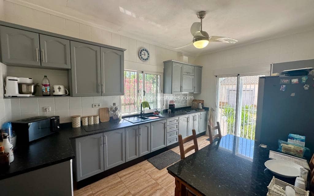 3 quarto Quinta/Casa Rural para venda em Catral com piscina - 360 000 € (Ref: 9901337)