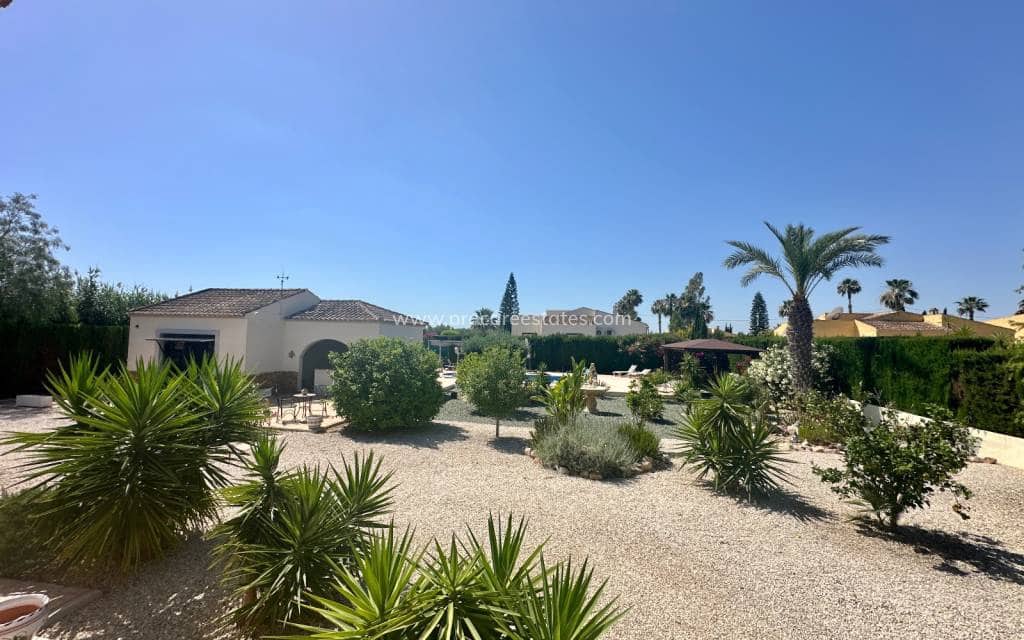 3 quarto Quinta/Casa Rural para venda em Catral com piscina - 360 000 € (Ref: 9901337)
