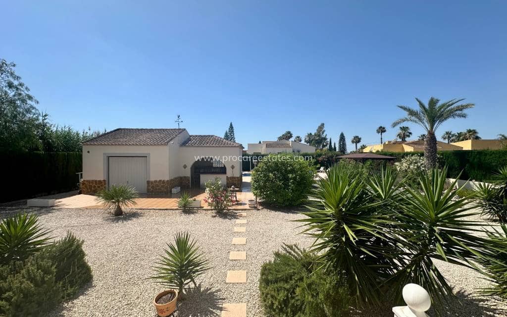 3 quarto Quinta/Casa Rural para venda em Catral com piscina - 360 000 € (Ref: 9901337)