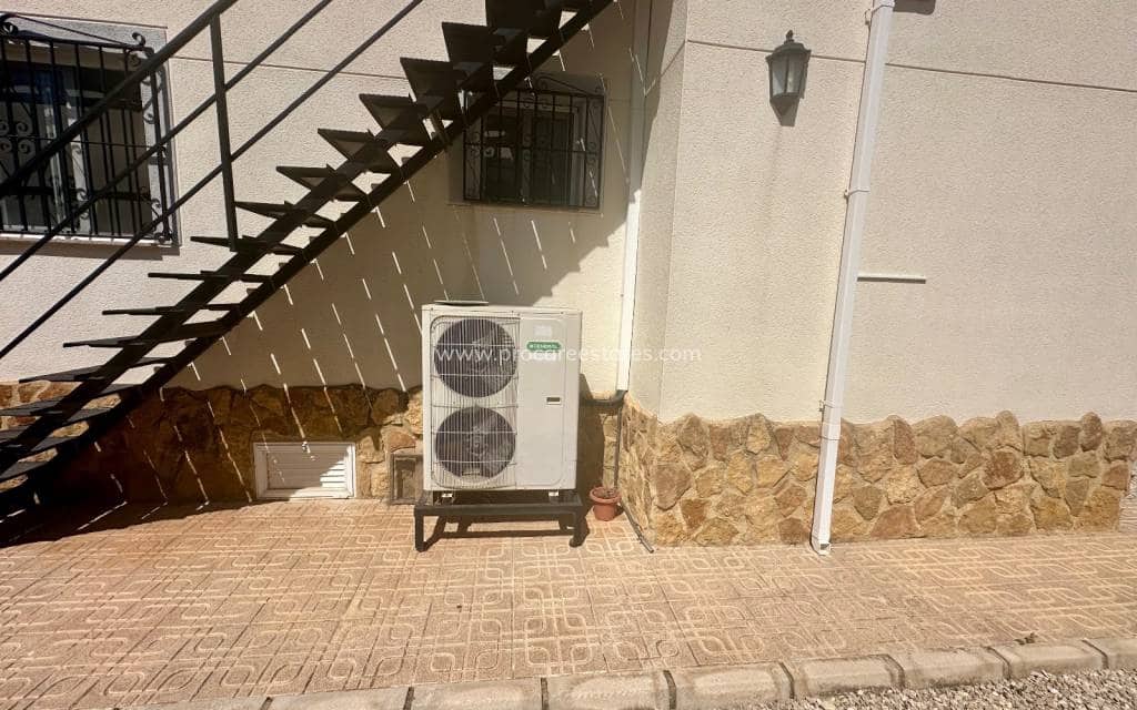 3 quarto Quinta/Casa Rural para venda em Catral com piscina - 360 000 € (Ref: 9901337)