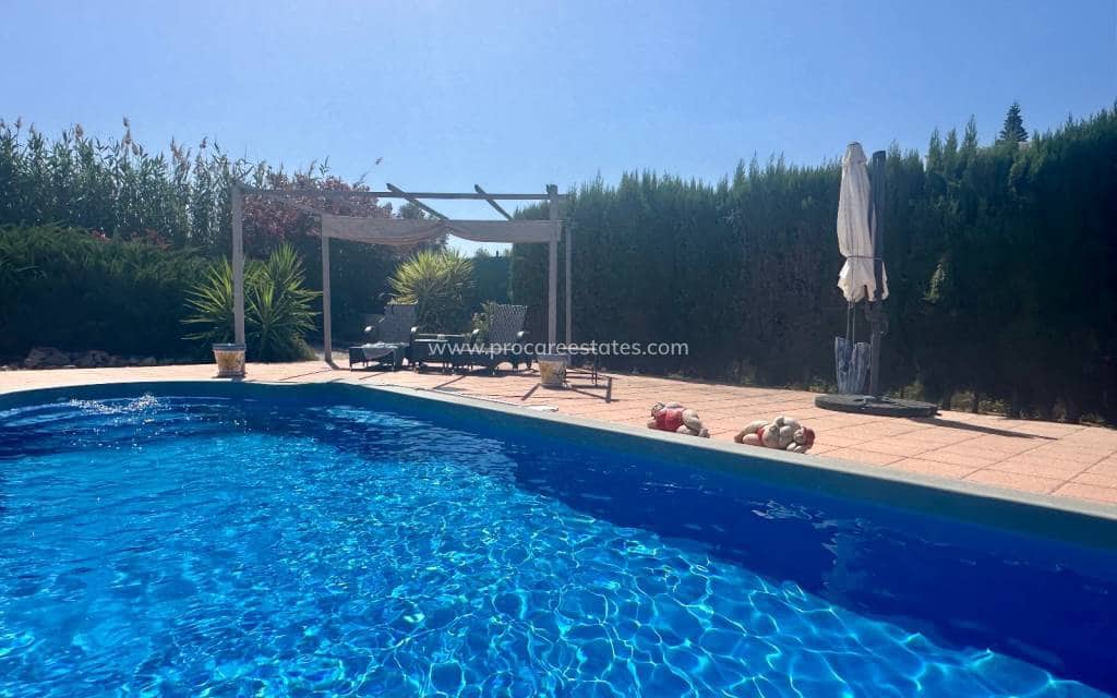 3 quarto Quinta/Casa Rural para venda em Catral com piscina - 360 000 € (Ref: 9901337)