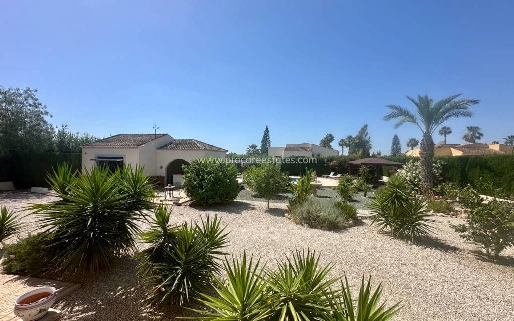 3 quarto Quinta/Casa Rural para venda em Catral com piscina - 360 000 € (Ref: 9901337)